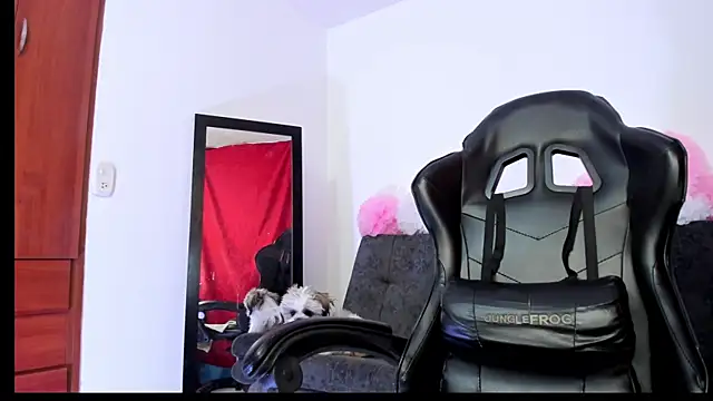 Snapshot of Kataleya_88 chatting on 11.19.25 Kataleya 88 online show from 11.19.25