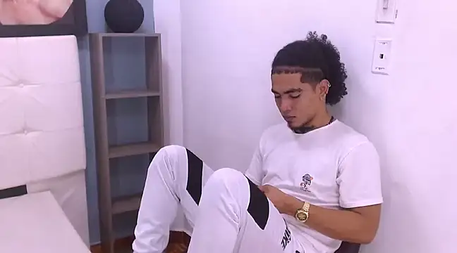 LihanJor 23 online show from 02.14.25