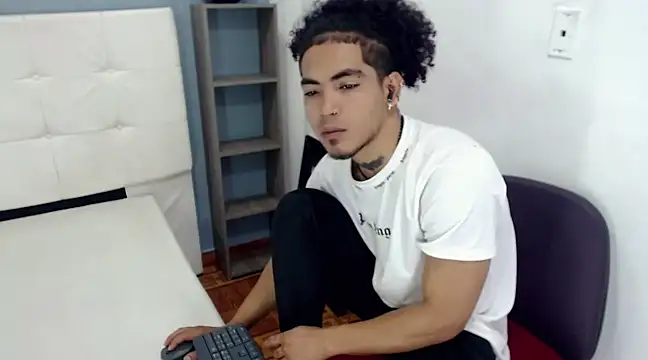 LihanJor 23 online show from 02.22.25