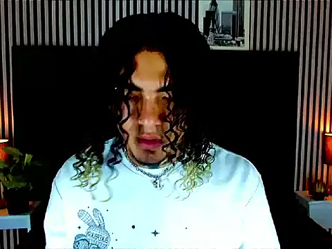 LihanJor 23 online show from 10.17.25