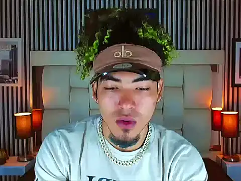 LihanJor 23 online show from 11.12.25