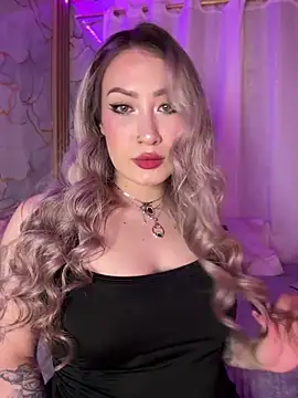 Lally Valencia   online show from 04.19.26