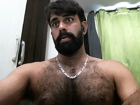 Snapshot of indianhairybull chatting on 02.16.25 indianhairybull online show from 02.16.25