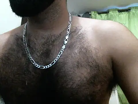 Snapshot of indianhairybull chatting on 10.09.25 indianhairybull online show from 10.09.25