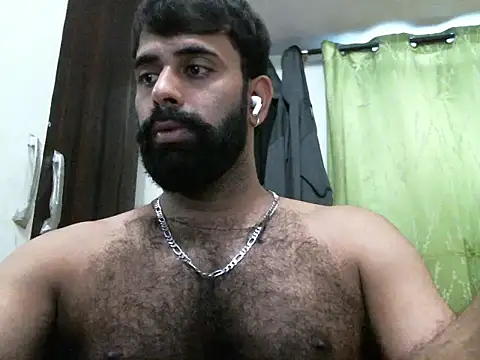 Snapshot of indianhairybull chatting on 10.11.25 indianhairybull online show from 10.11.25