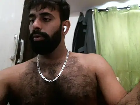 Snapshot of indianhairybull chatting on 11.24.25 indianhairybull online show from 11.24.25