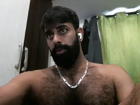 Snapshot of indianhairybull chatting on 12.05.25 indianhairybull online show from 12.05.25