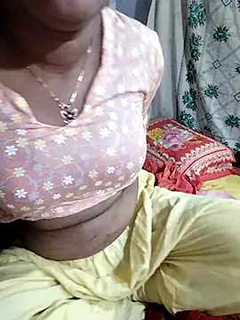 Snapshot of monekhan123 chatting on 02.05.25 monekhan123 online show from 02.05.25