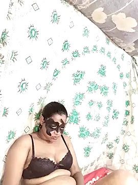 Snapshot of monekhan123 chatting on 02.17.25 monekhan123 online show from 02.17.25