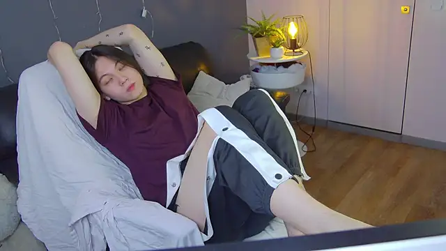 Snapshot of just_gay_ chatting on 02.01.25 just gay online show from 02.01.25