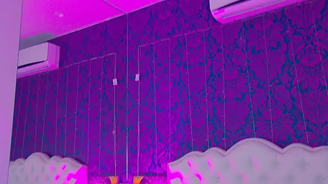 Snapshot of just_gay_ chatting on 03.13.25 just gay online show from 03.13.25