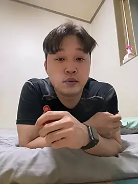 offwhite777 online show from 02.26.25