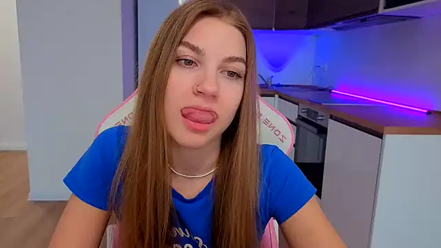 Enjoy everymoment  online show from 04.23.26