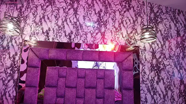 Raichell  online show from 11.25.25