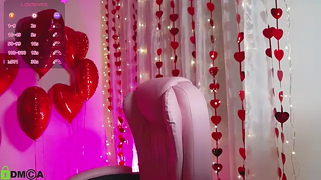 Snapshot of Arianahot777 chatting on 02.13.25 Arianahot777 online show from 02.13.25