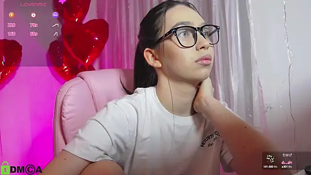 Snapshot of Arianahot777 chatting on 02.18.25 Arianahot777 online show from 02.18.25