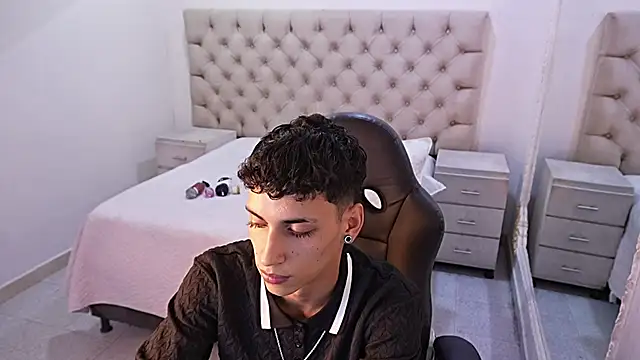 JhoanLeandro online show from 03.03.26