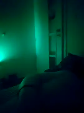 Snapshot of bouraktom6 chatting on 10.18.25 bouraktom6 online show from 10.18.25