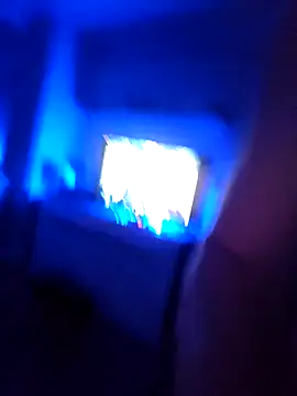 Snapshot of bouraktom6 chatting on 12.21.25 bouraktom6 online show from 12.21.25