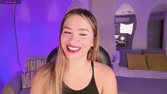 AmaiaHaywood online show from 11.05.25