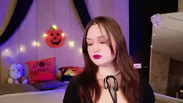 Kendra Parlow online show from 10.30.25