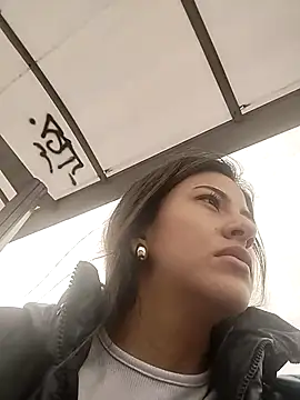 Andrea18 blonde online show from 02.25.25