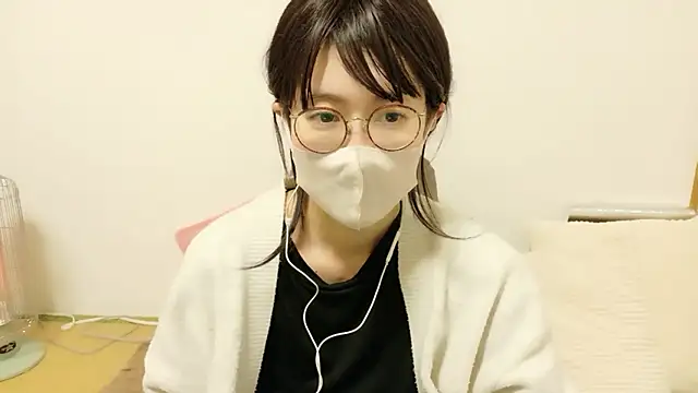 Snapshot of RIO_o0 chatting on 04.22.26 RIO o0 online show from 04.22.26