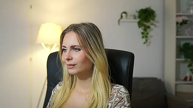 catecrago  online show from 10.02.25