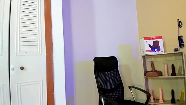 Violetta 0 online show from 09.13.25