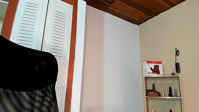 Violetta 0 online show from 10.24.25