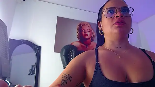 Taliana36 online show from 02.20.25