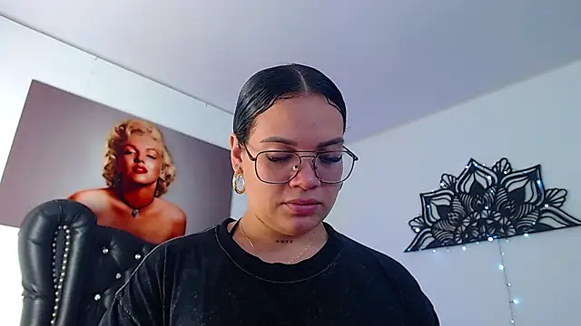 Taliana36 online show from 02.21.25