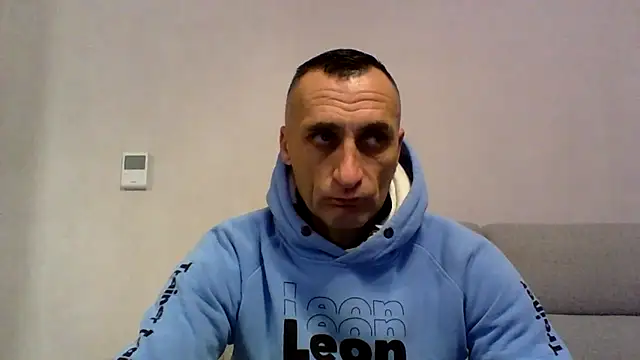 ANGELSANTAMARIA- online show from 11.22.25