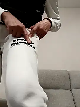 ANGELSANTAMARIA- online show from 12.03.25