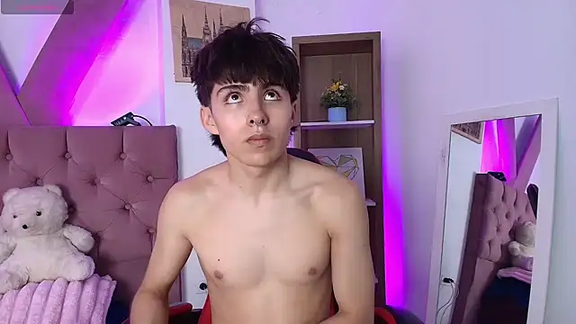 PepperTwink online show from 04.02.26