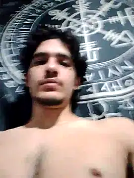 Snapshot of justinsinner1 chatting on 02.05.26 justinsinner1 online show from 02.05.26
