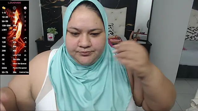 Aaliyah11 online show from 02.05.25