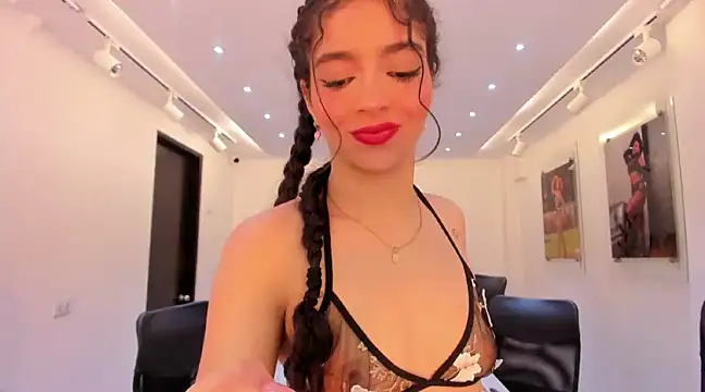 Snapshot of LilibetAndStrong chatting on 03.22.25 LilibetAndStrong online show from 03.22.25