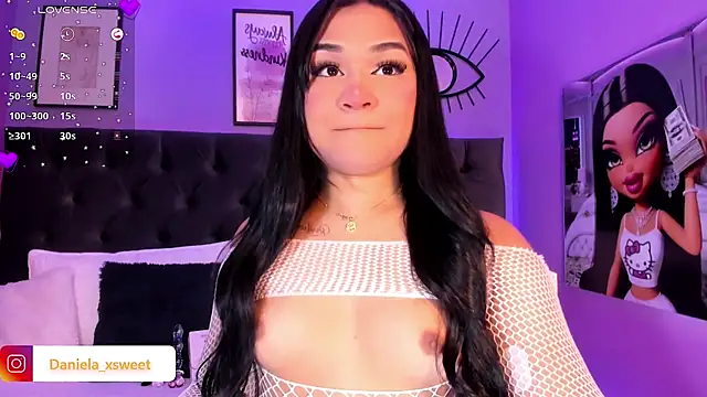 Snapshot of Danielaangelina chatting on 03.22.25 Danielaangelina online show from 03.22.25