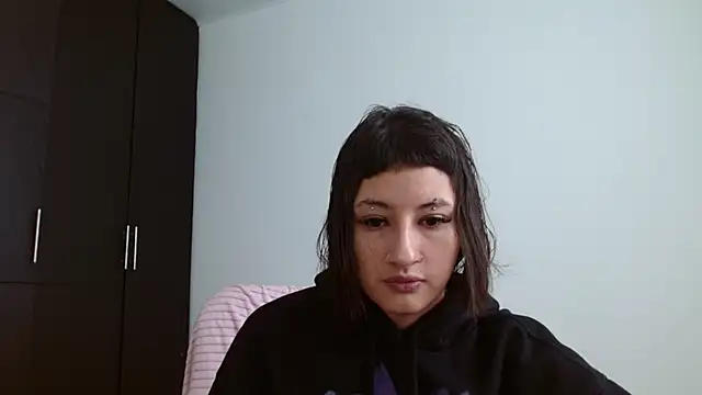 ggor4w33 online show from 02.08.25