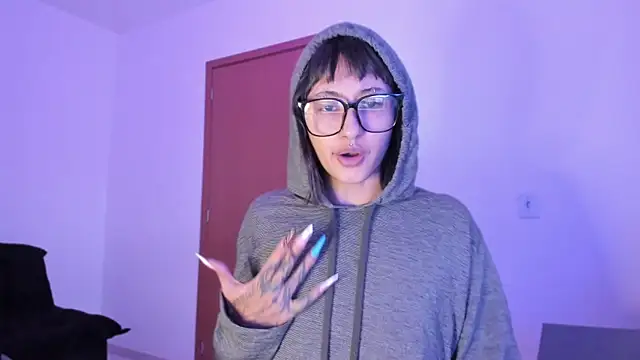 ggor4w33 online show from 10.21.25