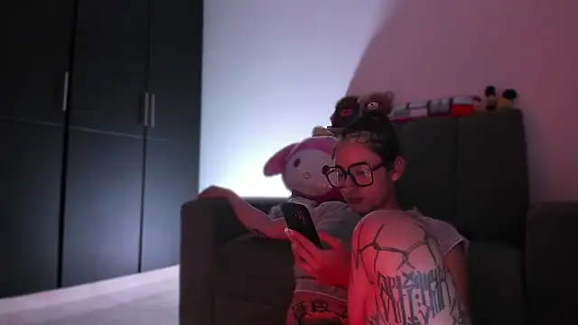 ggor4w33 online show from 03.15.26