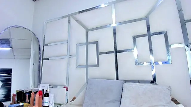 ZoeWan69 online show from 10.23.25