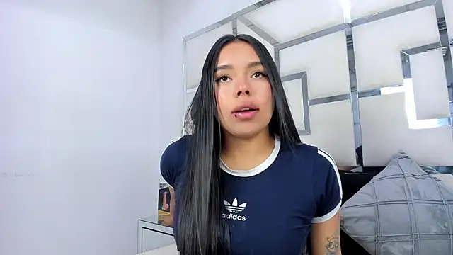 ZoeWan69 online show from 01.15.26