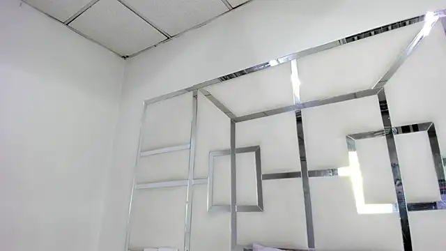 ZoeWan69 online show from 04.29.26