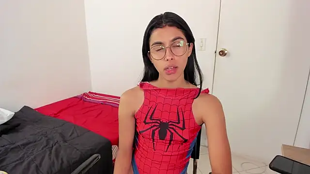 Snapshot of Mazikeen__18 chatting on 02.20.26 Mazikeen 18 online show from 02.20.26