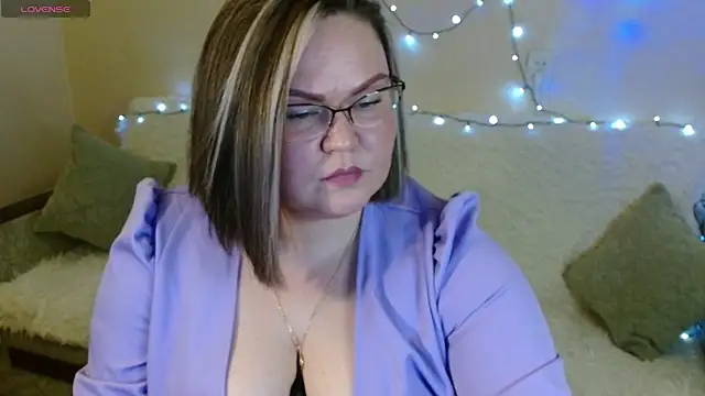 Vivien  wet online show from 02.03.25