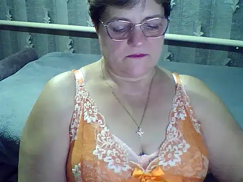 Snapshot of ElzaJewel chatting on 11.27.25 ElzaJewel online show from 11.27.25