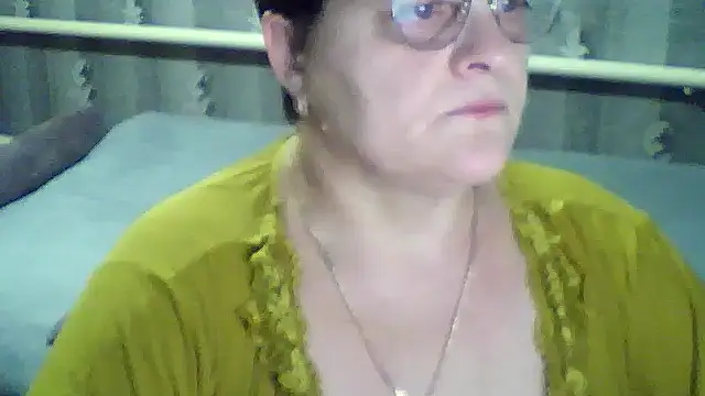 Snapshot of ElzaJewel chatting on 02.10.26 ElzaJewel online show from 02.10.26