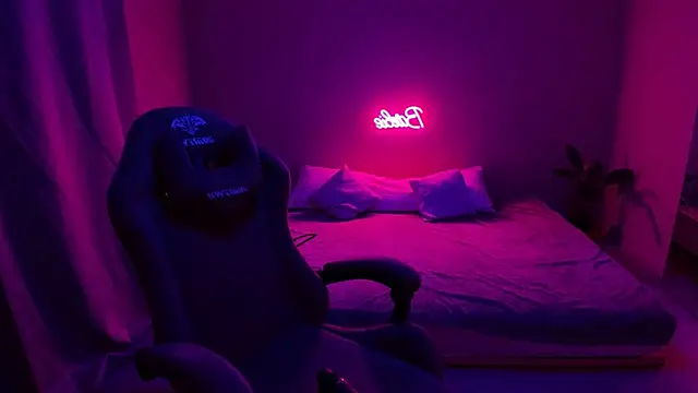 Snapshot of YourMegan chatting on 02.19.25 YourMegan online show from 02.19.25